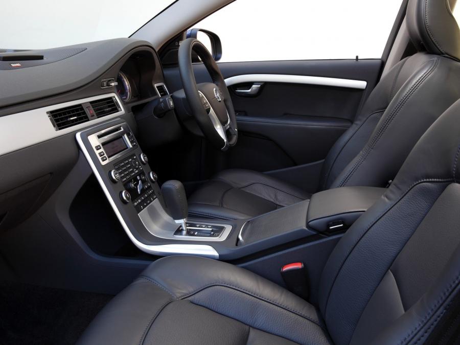  Volvo S80 V8 AWD 2010 года  (AU) (фото 3 из 5)